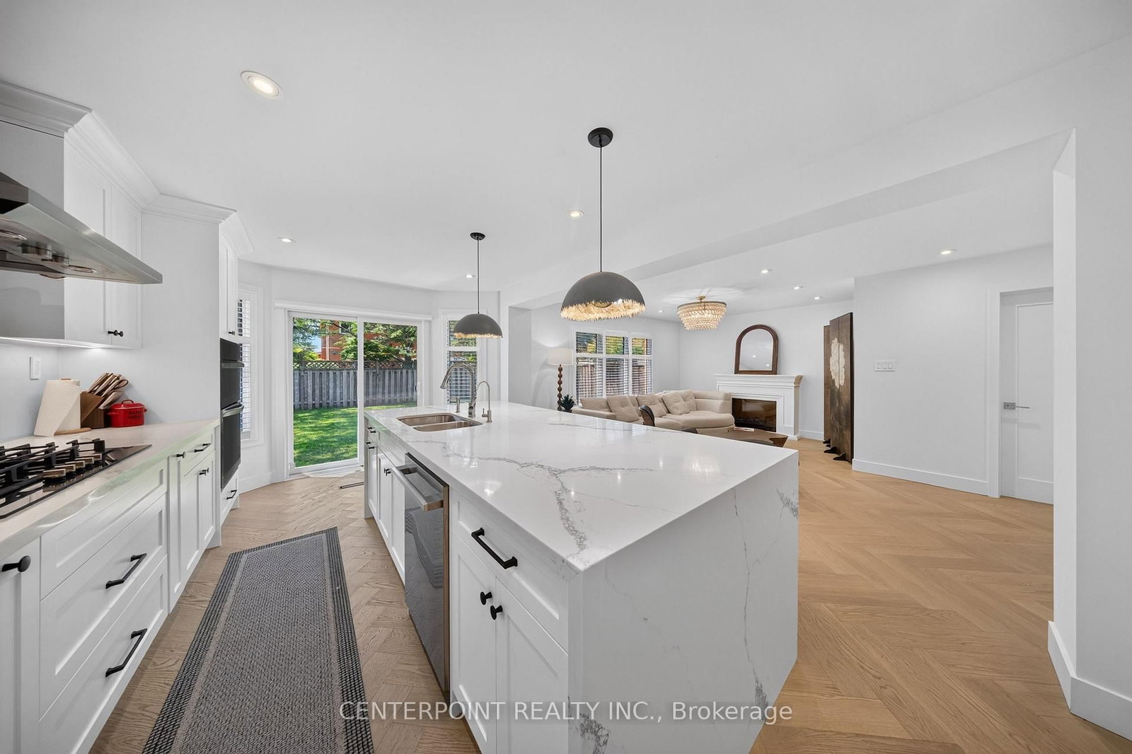 1073 Grandeur Crescent • Oakville, ON photo 15