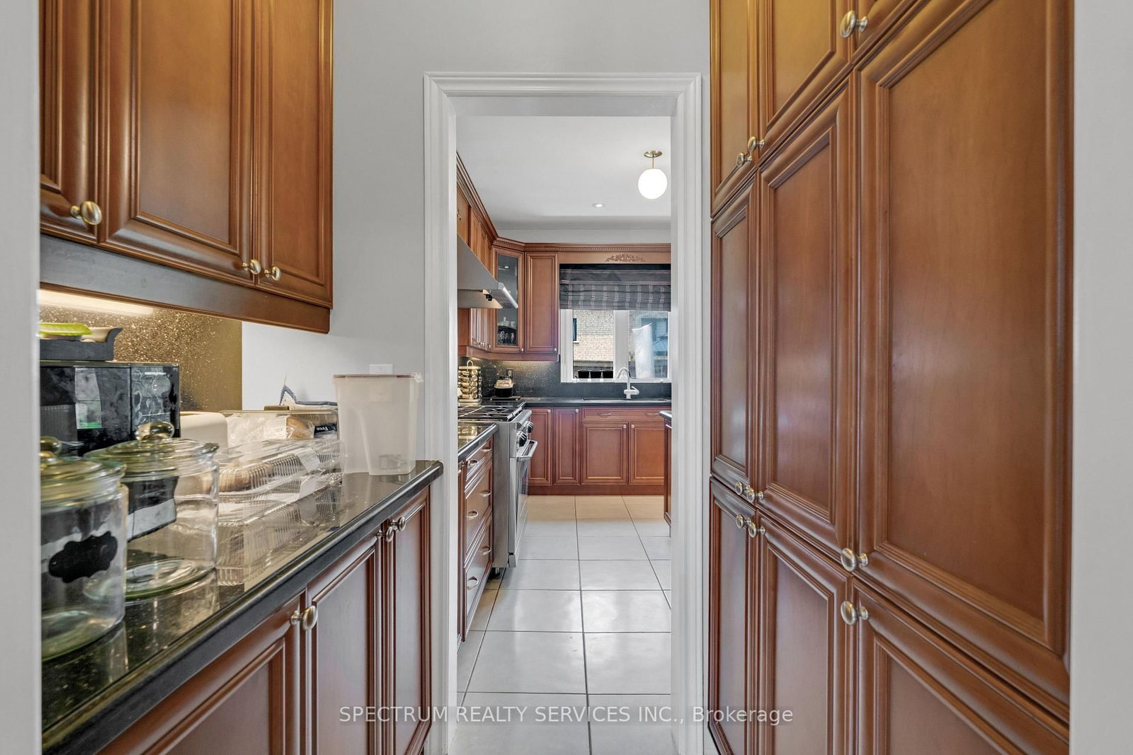24 Aristocrat Brampton,ON L6P 1X7 — Photo 15