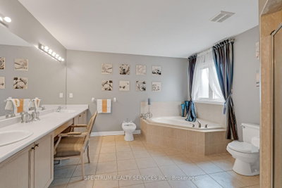 24 Aristocrat Brampton,ON L6P 1X7 — Photo 22