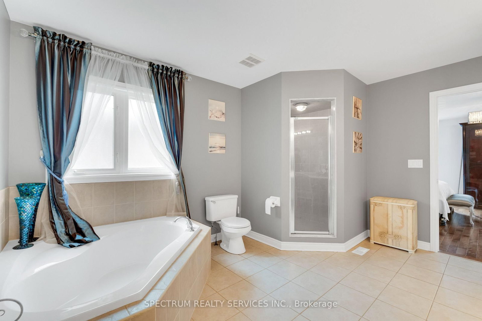 24 Aristocrat Brampton,ON L6P 1X7 — Photo 23