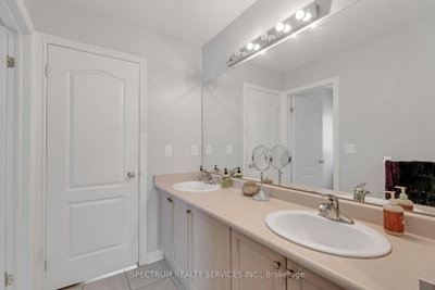 24 Aristocrat Brampton,ON L6P 1X7 — Photo 26
