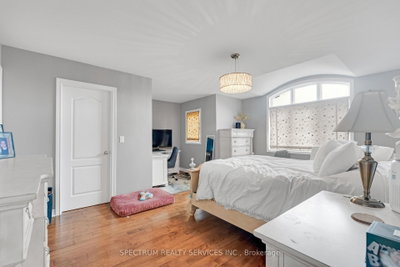 24 Aristocrat Brampton,ON L6P 1X7 — Photo 27