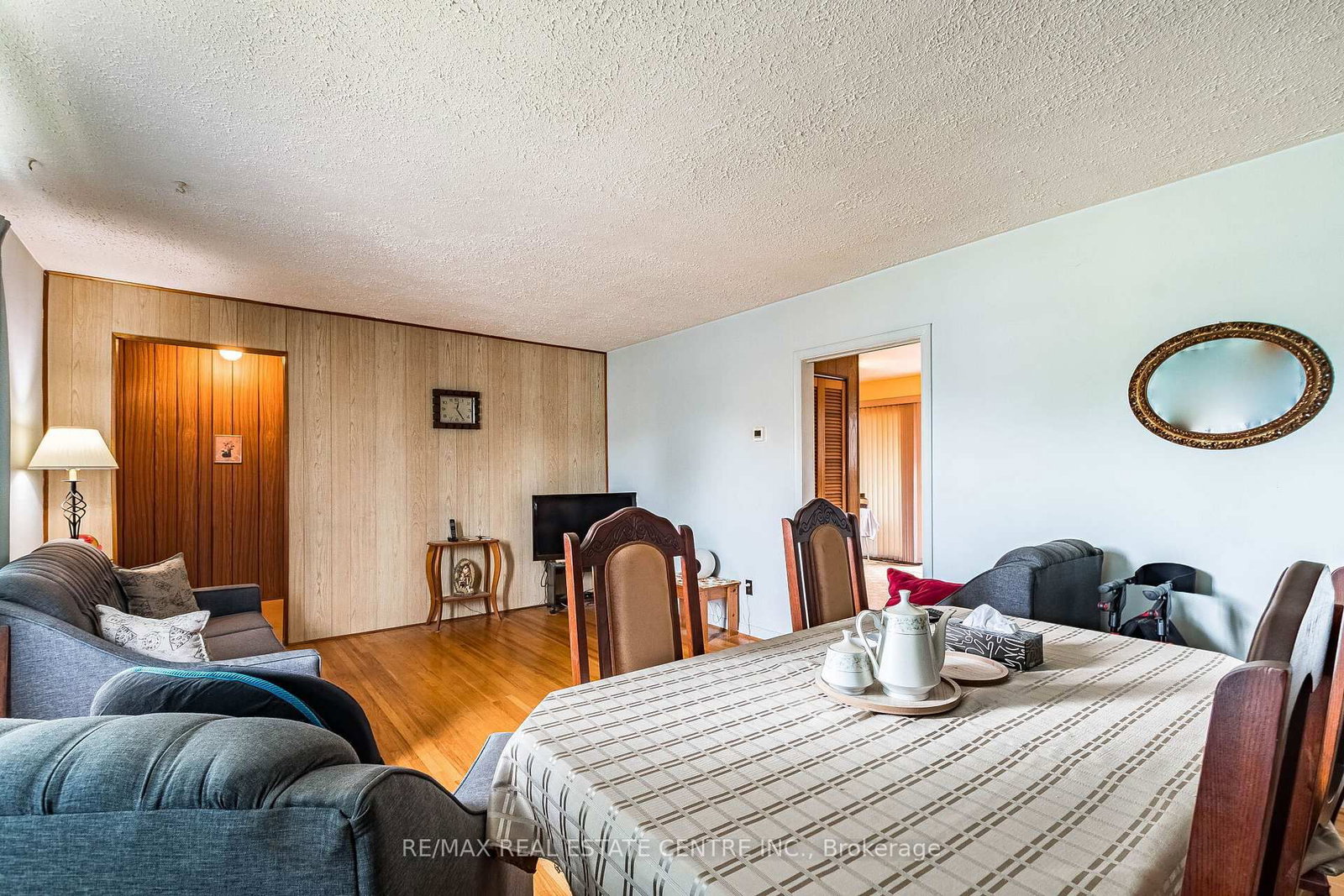 6939 Justine Drive • Mississauga, ON photo 11