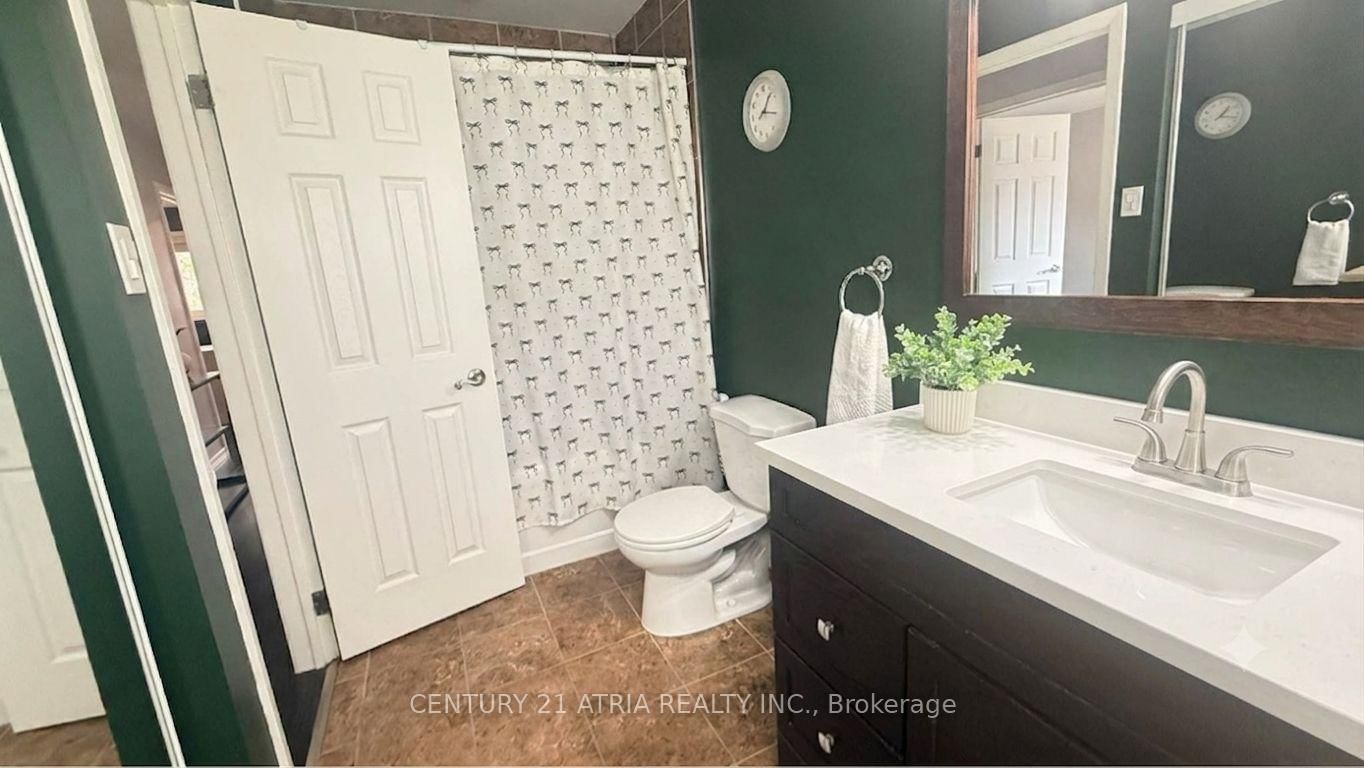 2825 Gananoque Drive • #41 • Mississauga, ON photo 16