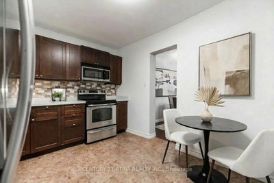 2825 Gananoque Drive • #41 • Mississauga, ON photo 3