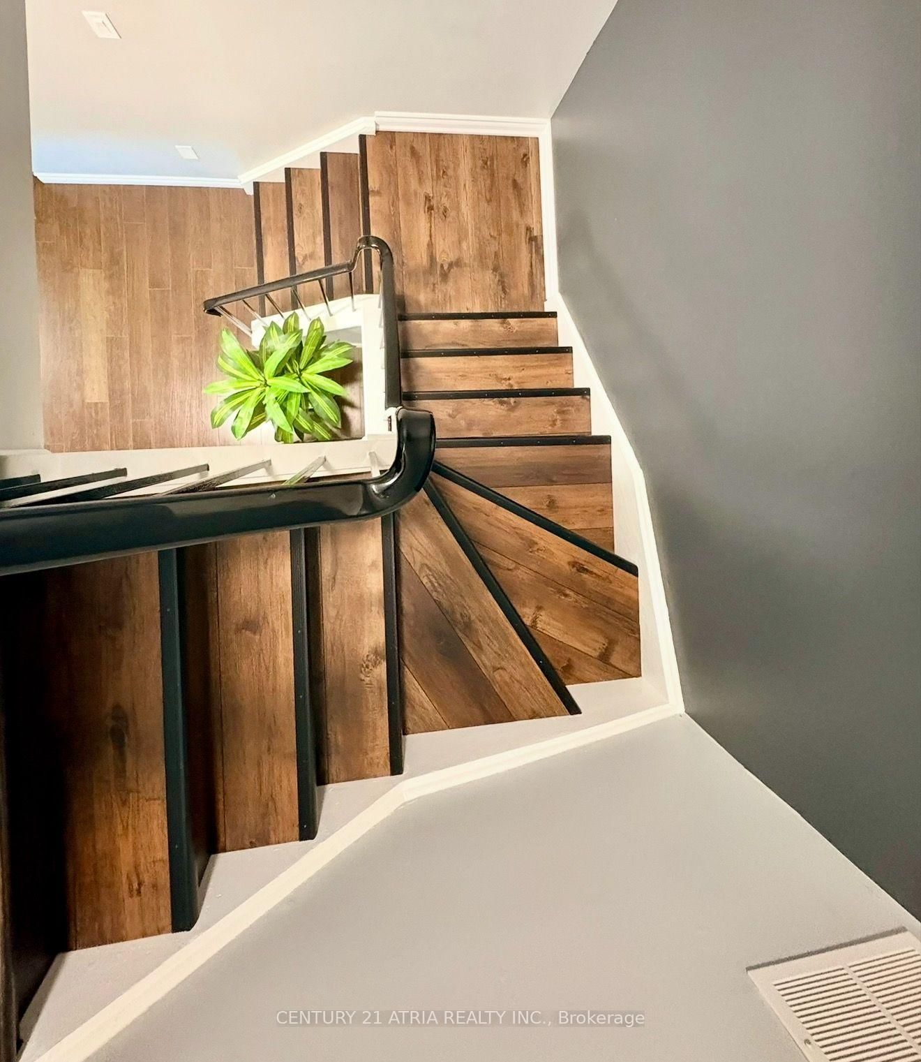 2825 Gananoque Drive • #41 • Mississauga, ON photo 9