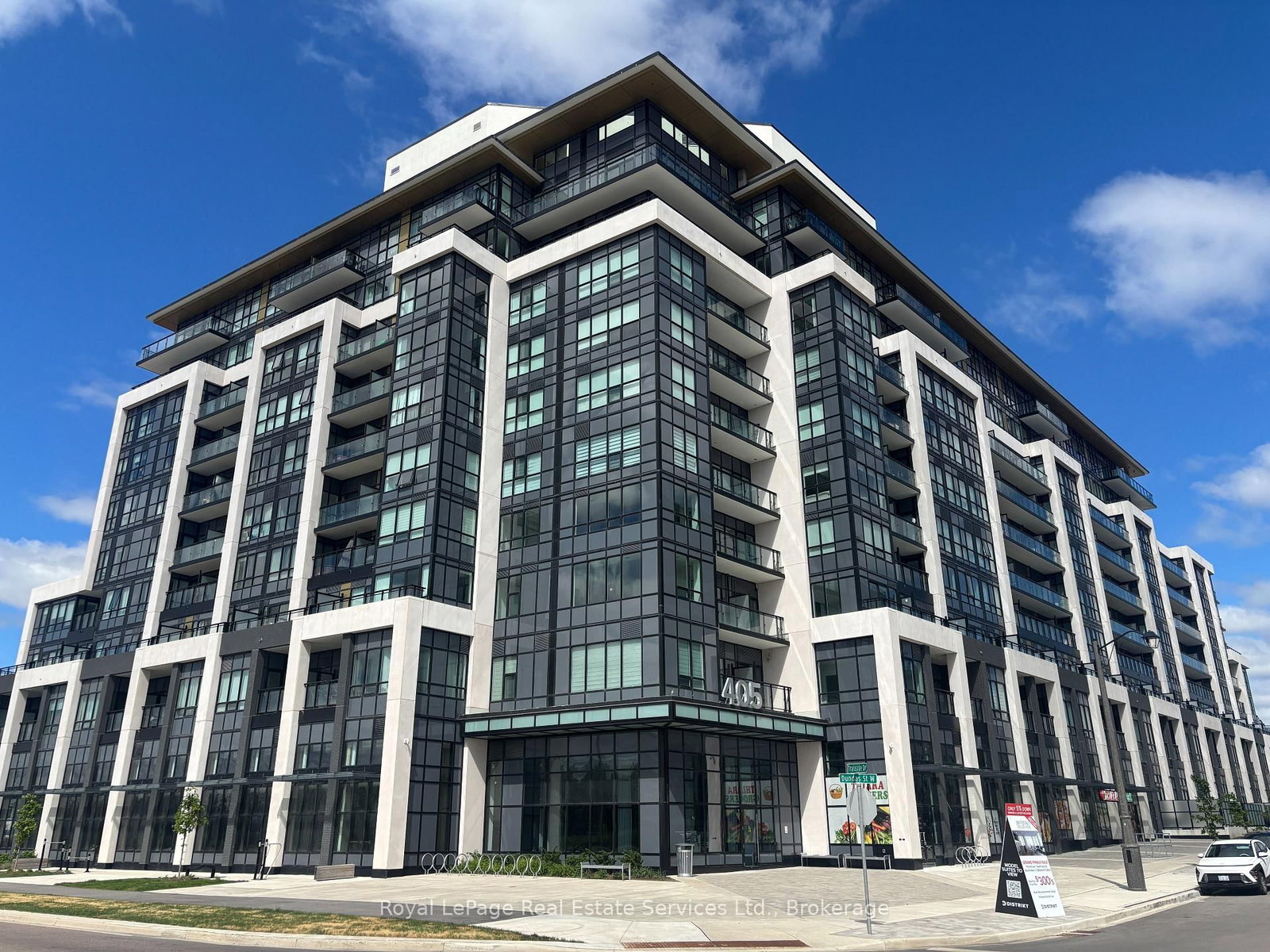 405 Dundas Street W • #332 • Oakville, ON photo 1
