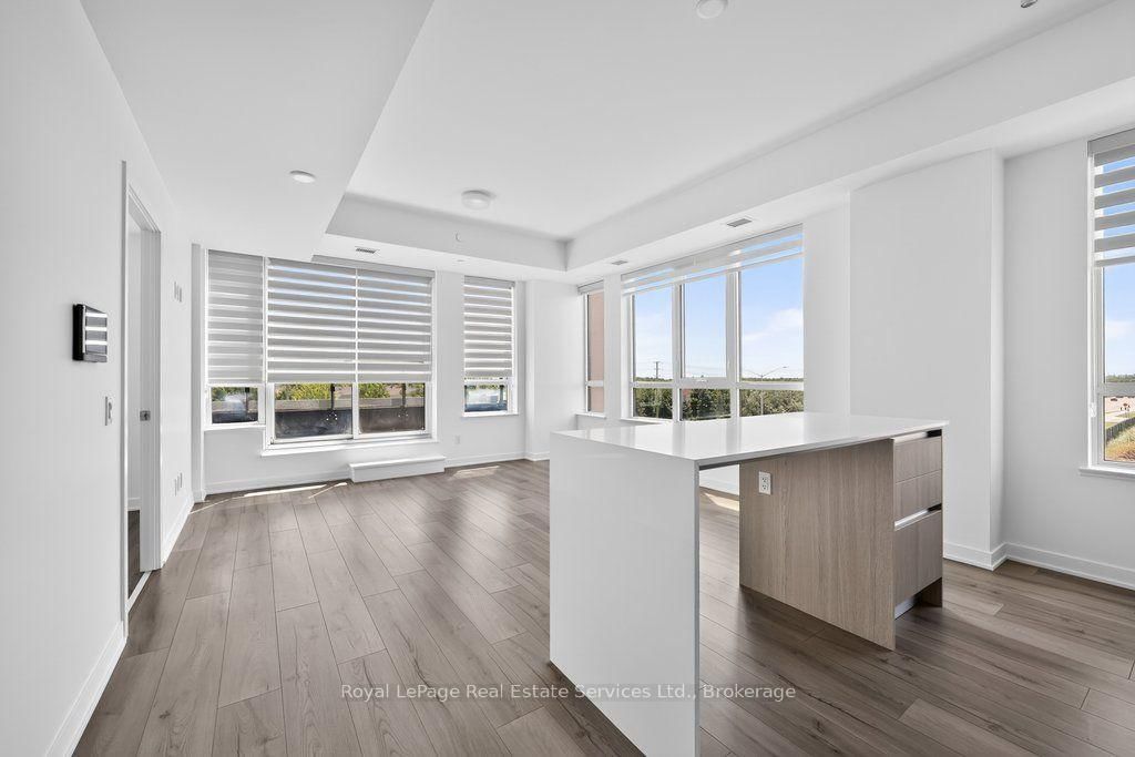 405 Dundas Street W • #332 • Oakville, ON photo 11