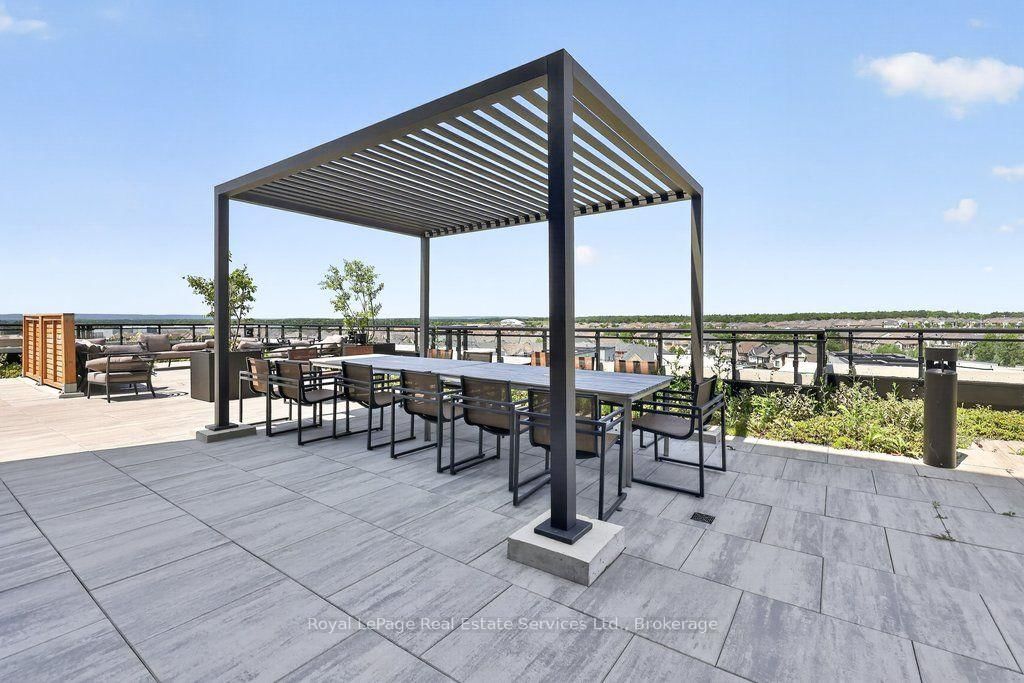 405 Dundas Street W • #332 • Oakville, ON photo 46