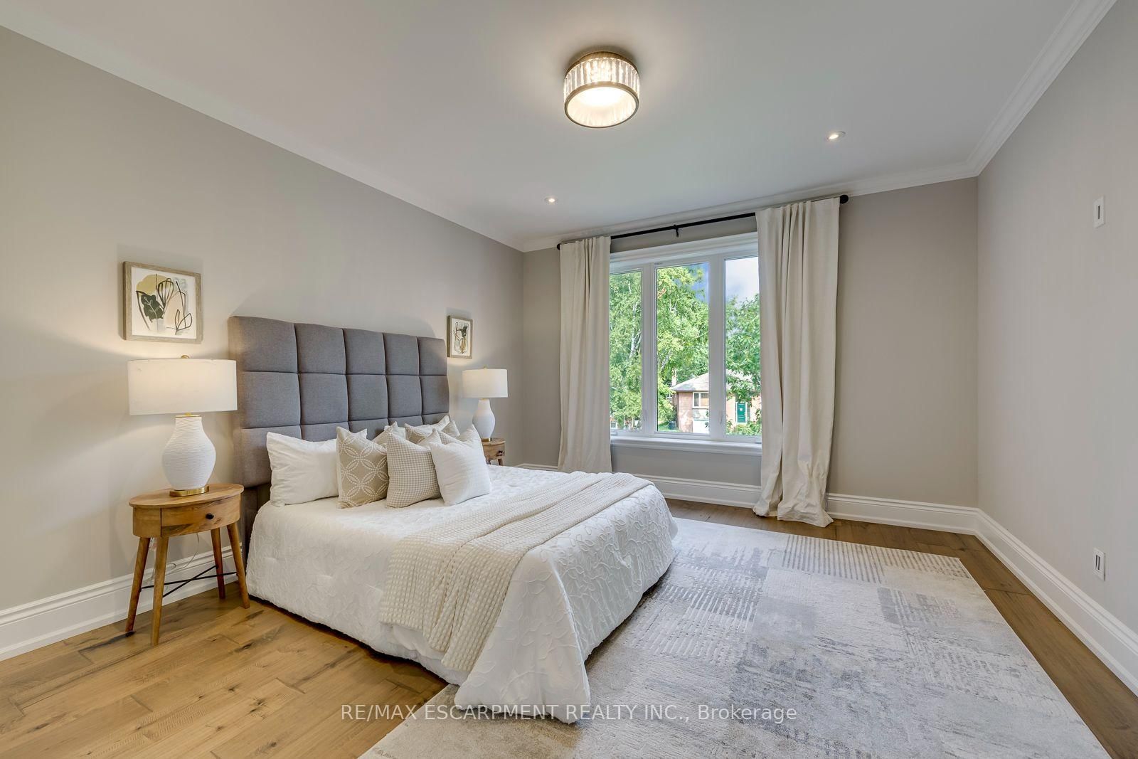 436 WILLIS Drive • Oakville, ON photo 29