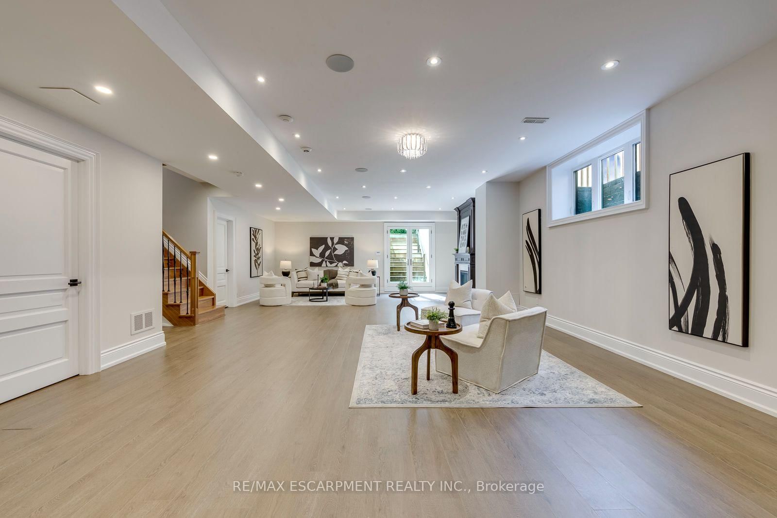 436 WILLIS Drive • Oakville, ON photo 36