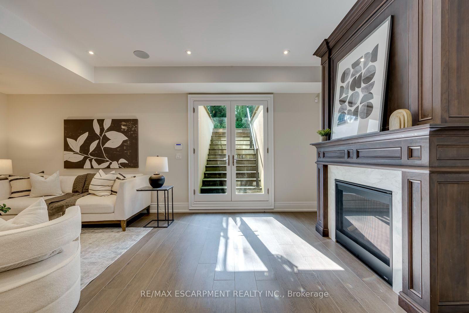 436 WILLIS Drive • Oakville, ON photo 42