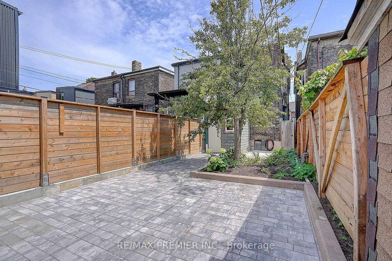 72 Symington Toronto,ON M6P 3W1 — Photo 12