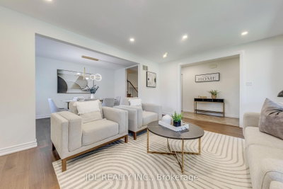323 Warminster Oakville,ON L6L 4N1 — Photo 9