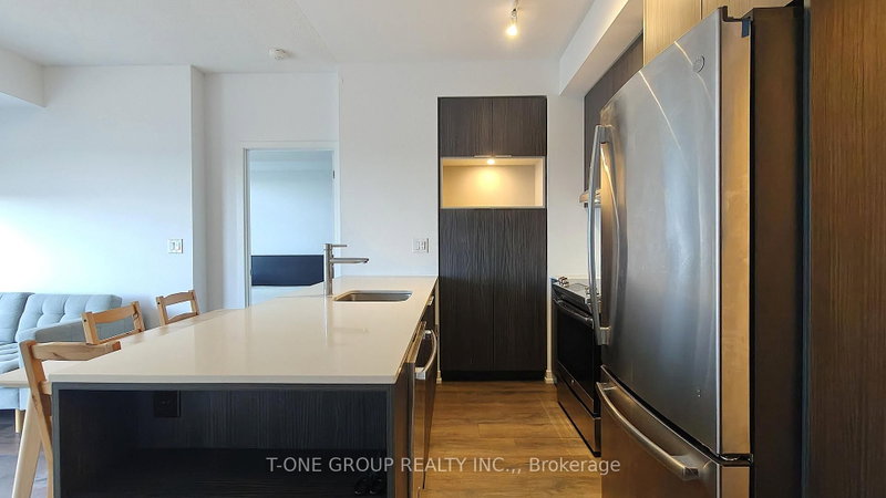 722 - 2520 Eglinton Avenue