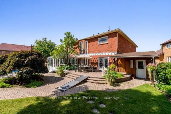 Listing Image 11