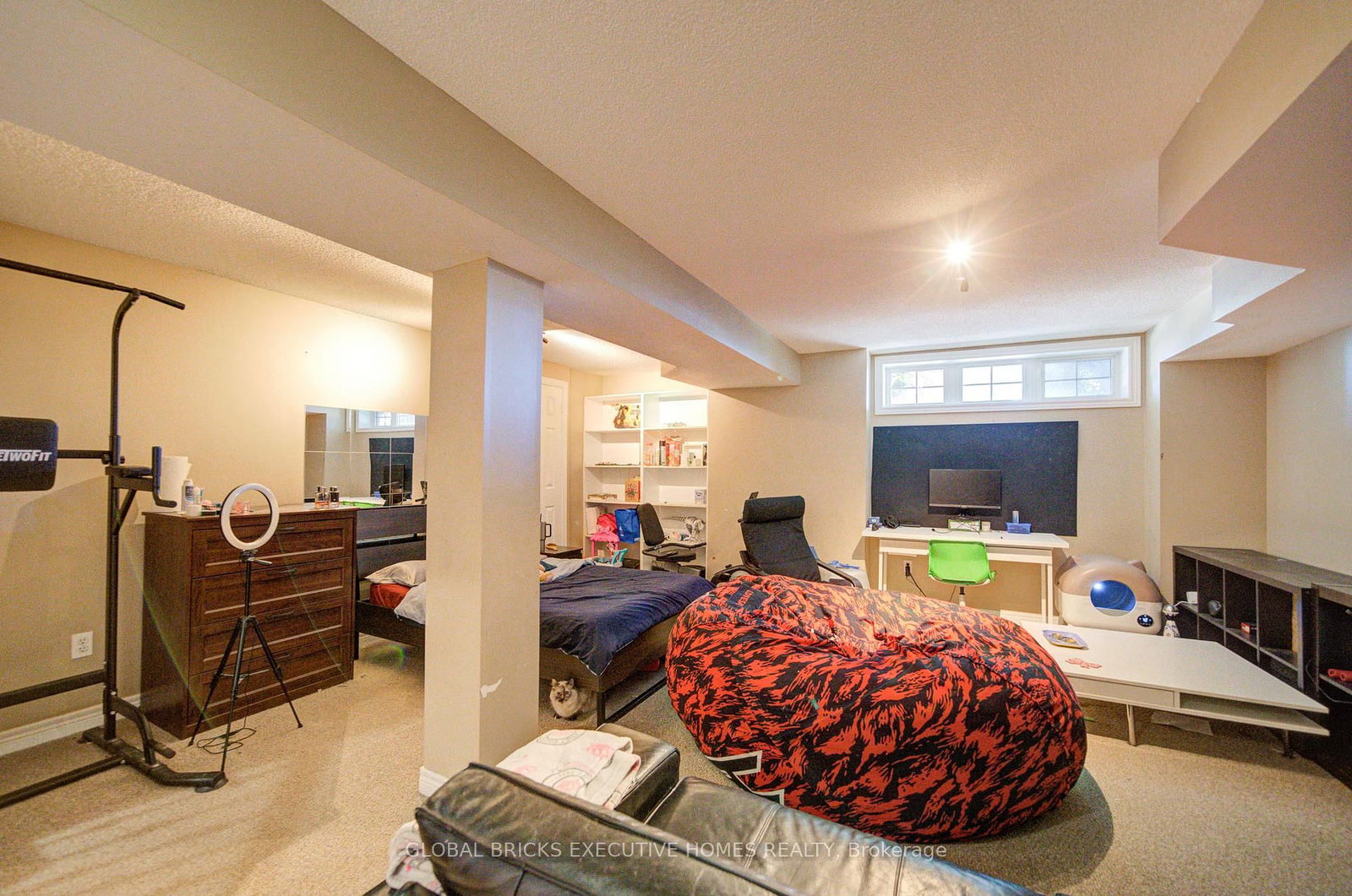 3885 Eglinton Avenue • Mississauga, ON photo 28