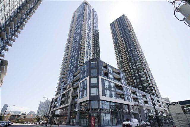1701 - 510 Curran Place