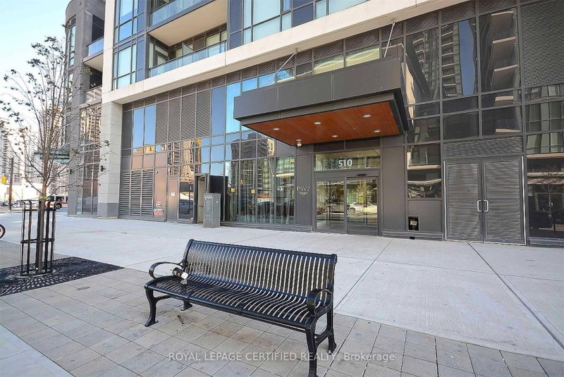 1701 - 510 Curran Place