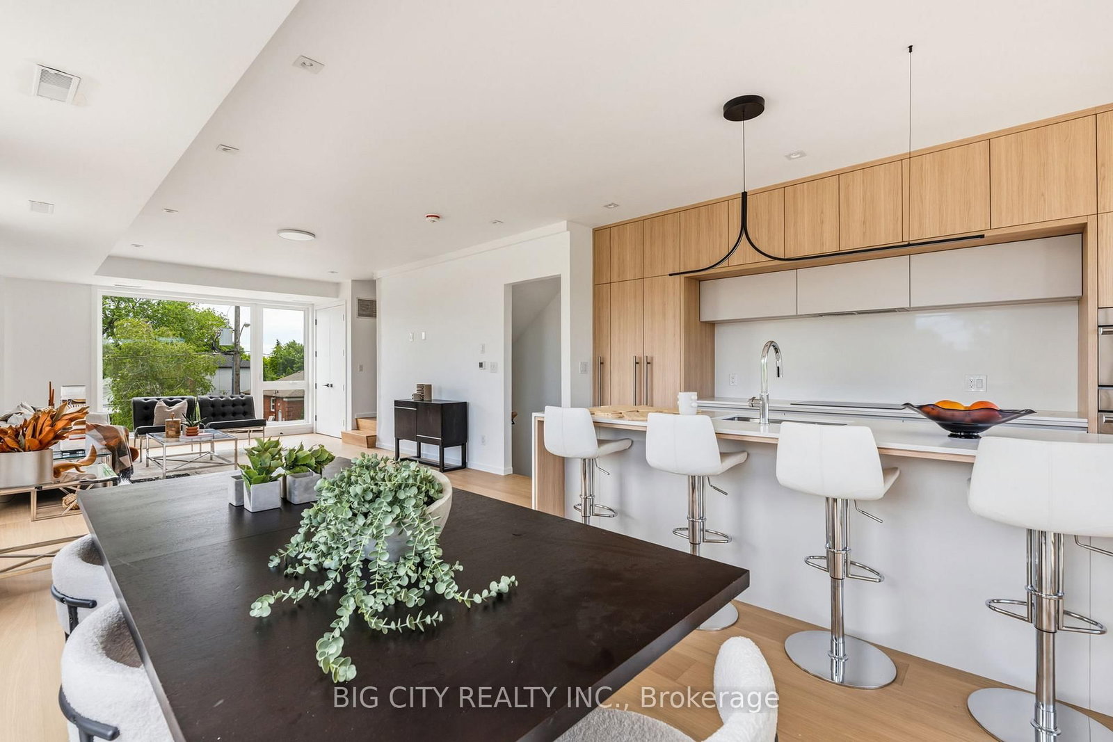 276 Lanor Avenue • #3 • Toronto, ON photo 18