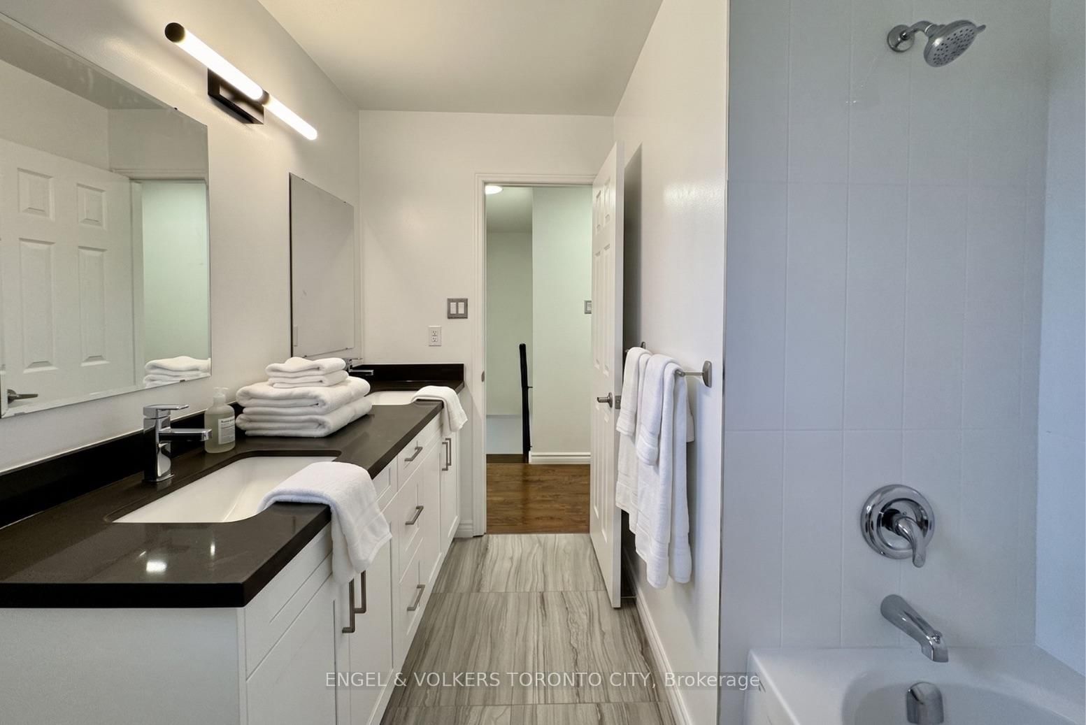 2052 Oak Bliss Oakville,ON L6M 3K4 — Photo 15