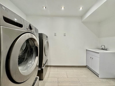 2052 Oak Bliss Oakville,ON L6M 3K4 — Photo 23