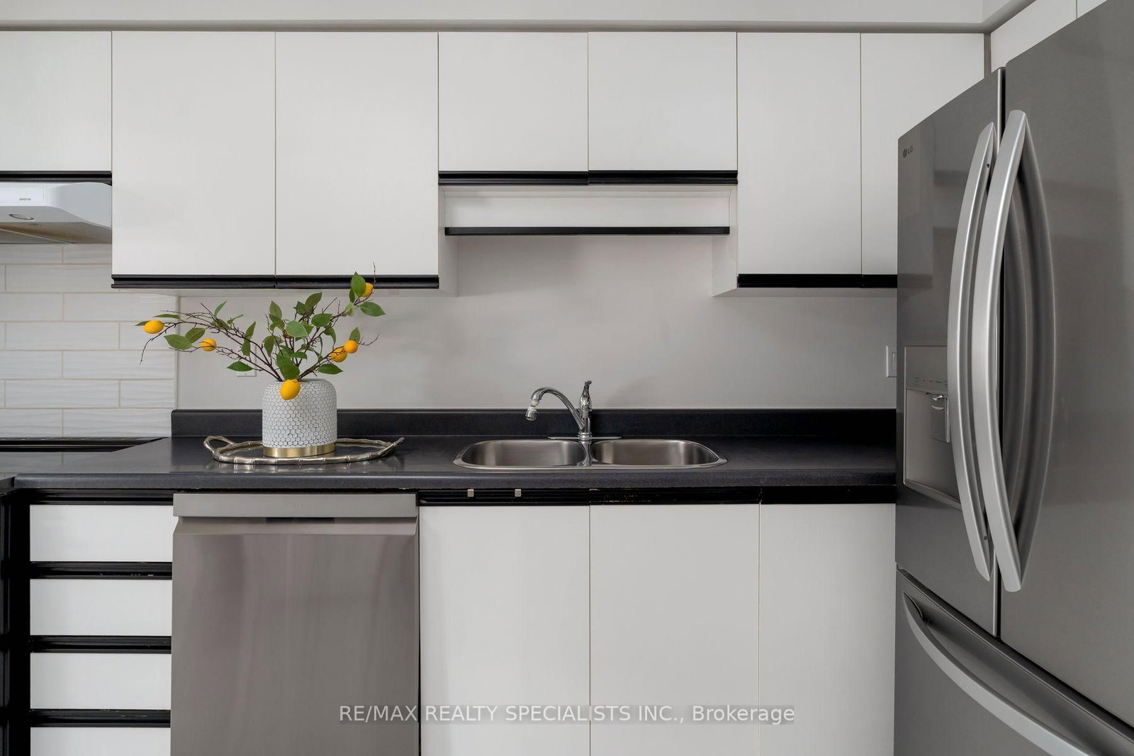 6803 Bansbridge Crescent • Mississauga, ON photo 16