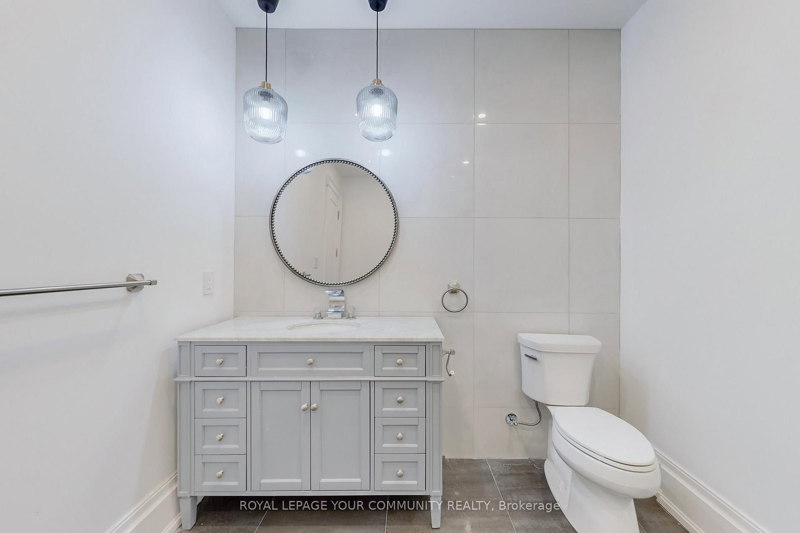 1427 Lakeshore Oakville,ON L6L 1G4 — Photo 35