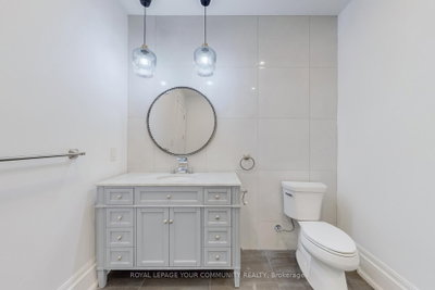 1427 Lakeshore Oakville,ON L6L 1G4 — Photo 35