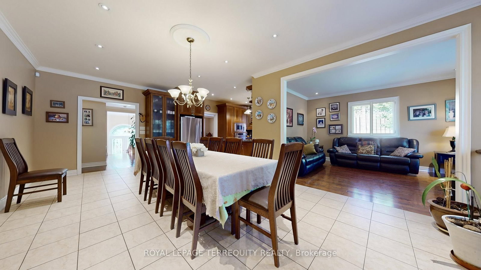 134 Hadrian Drive • Toronto, ON photo 15