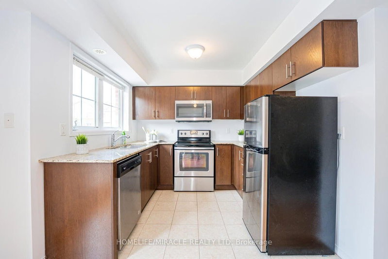 3 - 2476 Post Road