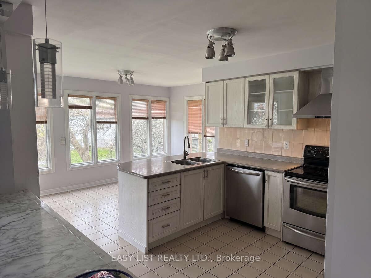 208 Anastasia Terrace • Mississauga, ON photo 25