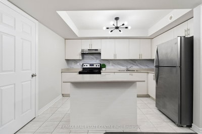 2420 Baronwood Oakville,ON L6M 0X6 — Photo 17