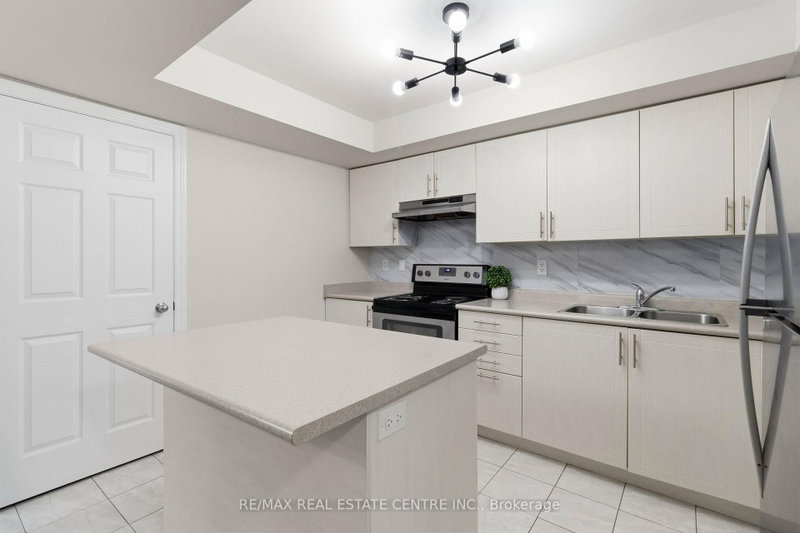 2420 Baronwood Oakville,ON L6M 0X6 — Photo 19