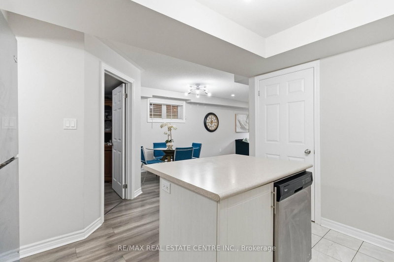 2420 Baronwood Oakville,ON L6M 0X6 — Photo 21