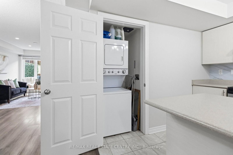2420 Baronwood Oakville,ON L6M 0X6 — Photo 23