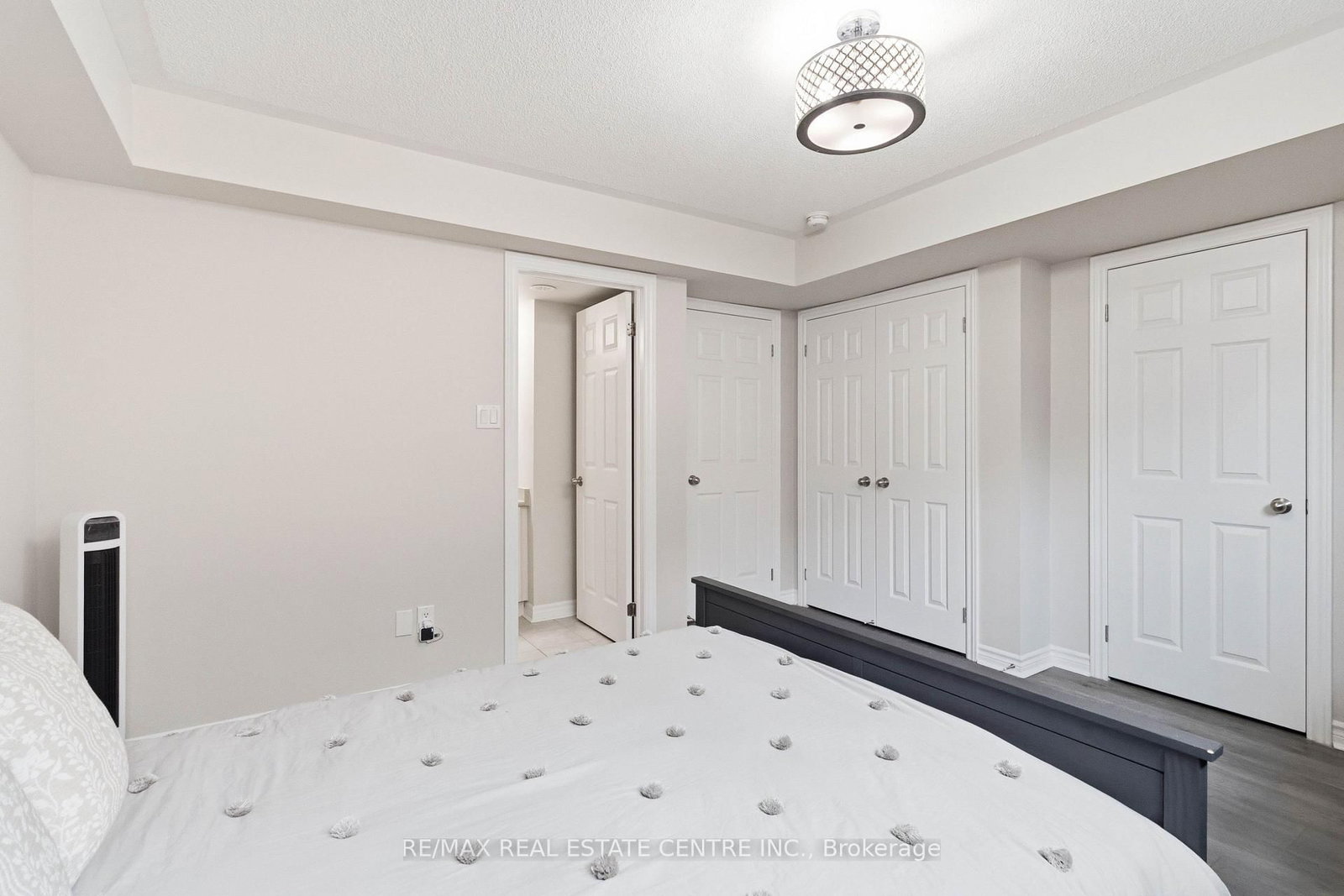 2420 Baronwood Drive • #9-01 • Oakville, ON photo 28