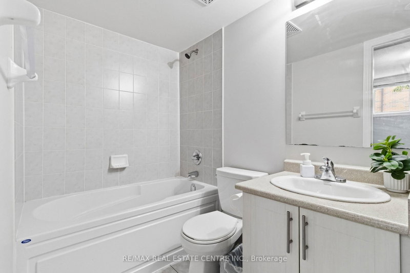 2420 Baronwood Oakville,ON L6M 0X6 — Photo 30