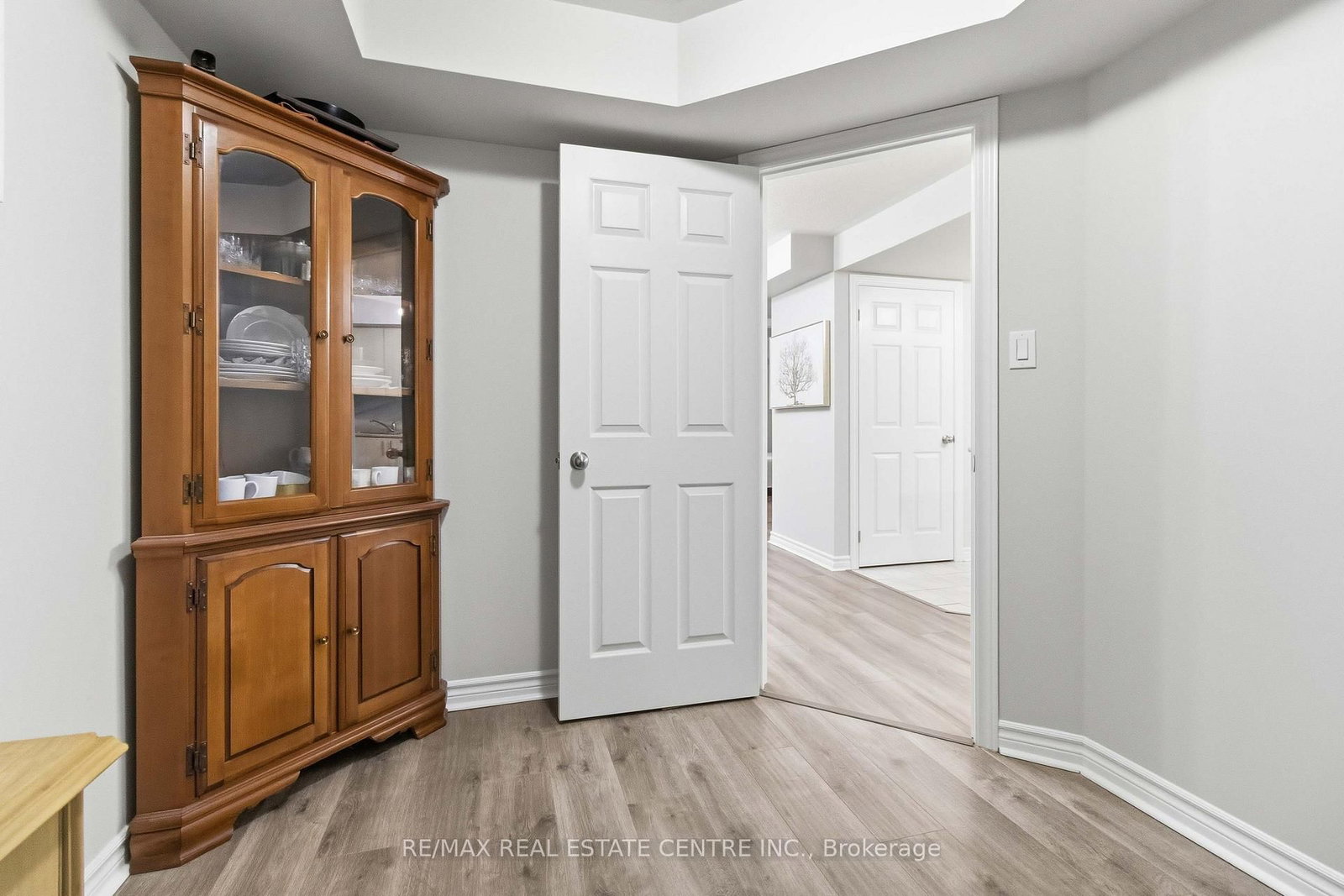 2420 Baronwood Drive • #9-01 • Oakville, ON photo 33