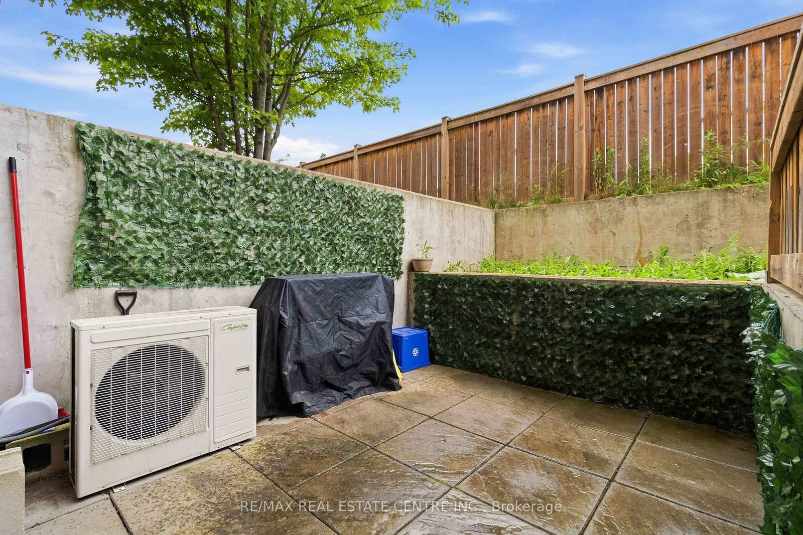 2420 Baronwood Drive • #9-01 • Oakville, ON photo 45