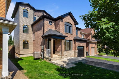 3252 Hunters Glen • Mississauga, ON photo 2