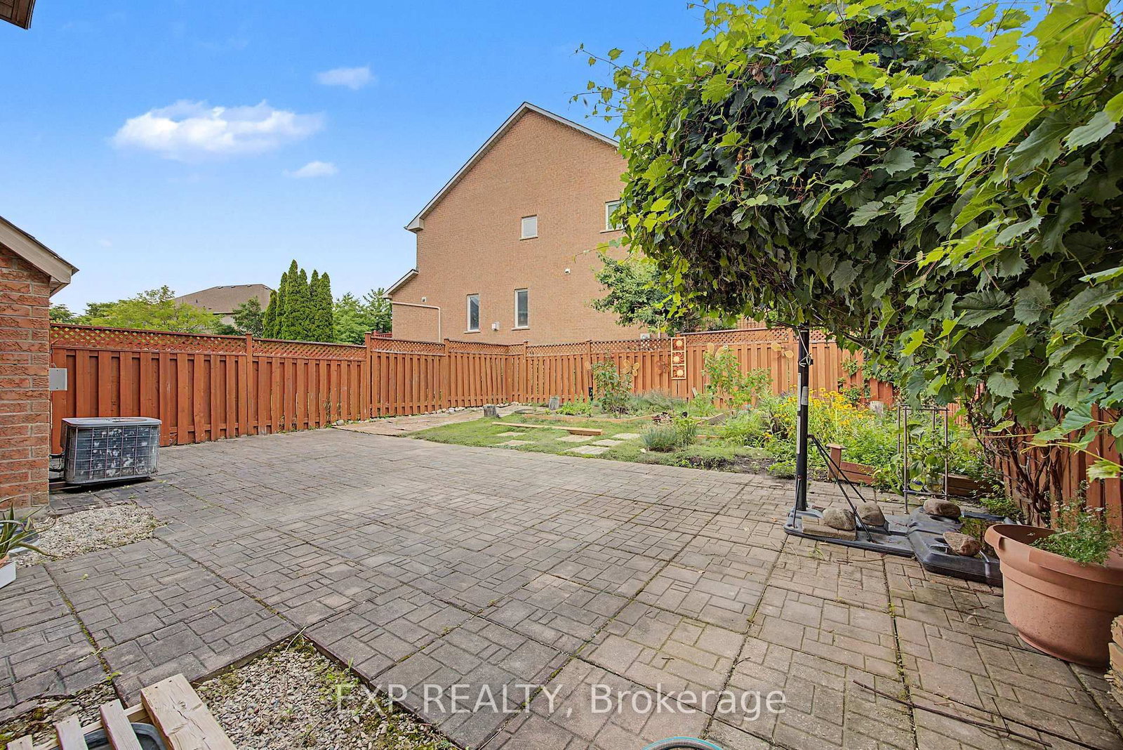 7269 Lantern Fly Hollow • Mississauga, ON photo 30