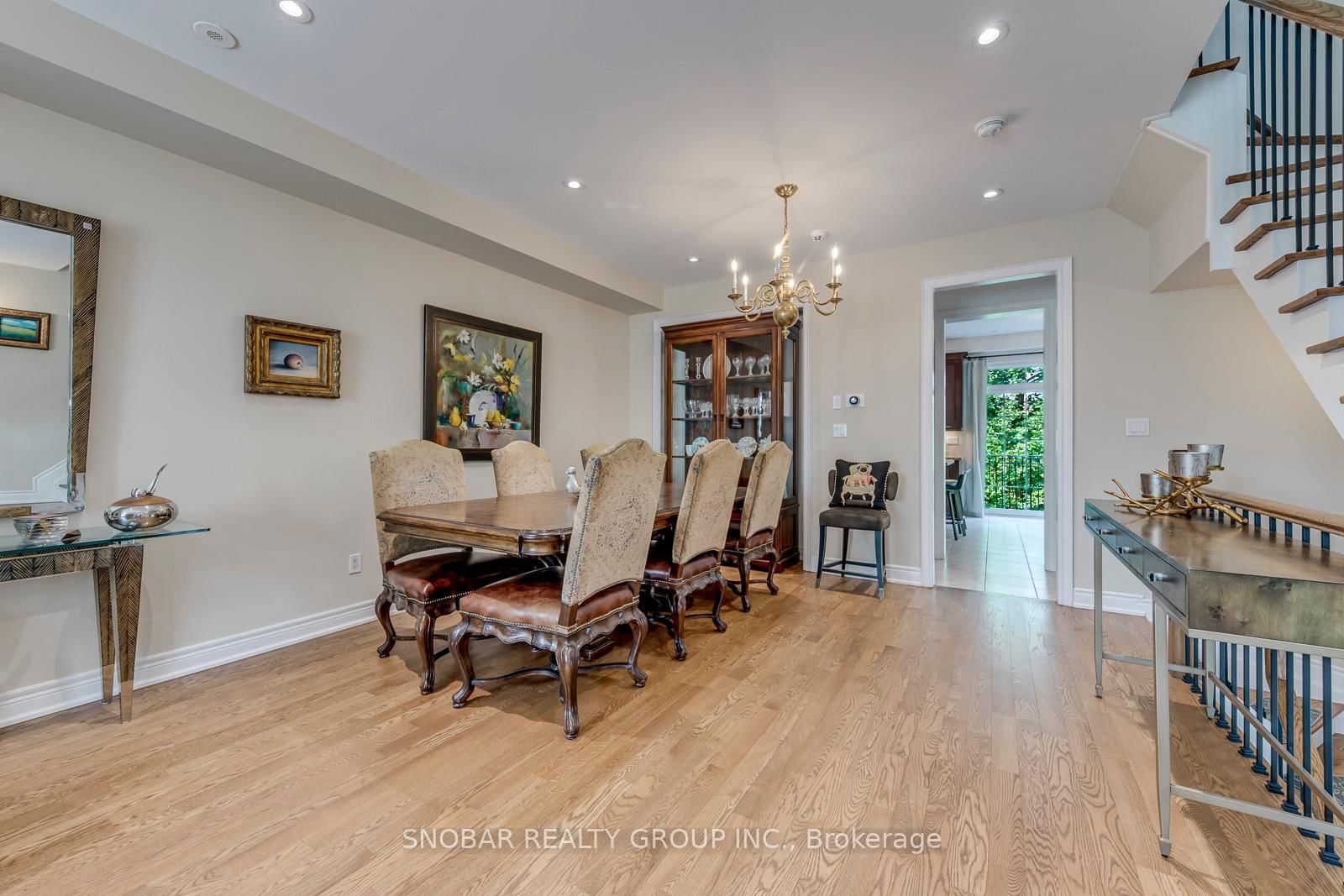 208 La Rose Avenue • #9 • Toronto, ON photo 8