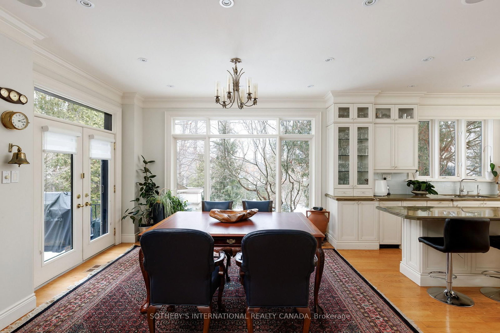 23 Edenbrook Hill • Toronto, ON photo 12