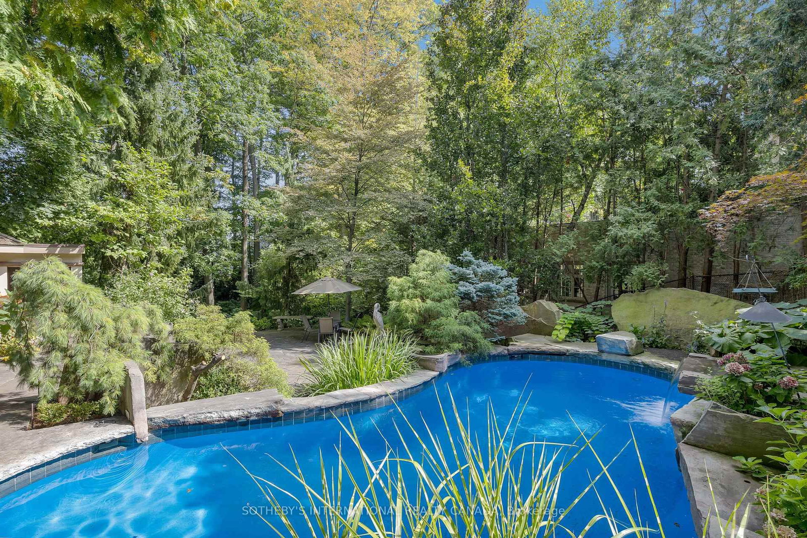 23 Edenbrook Hill • Toronto, ON photo 25