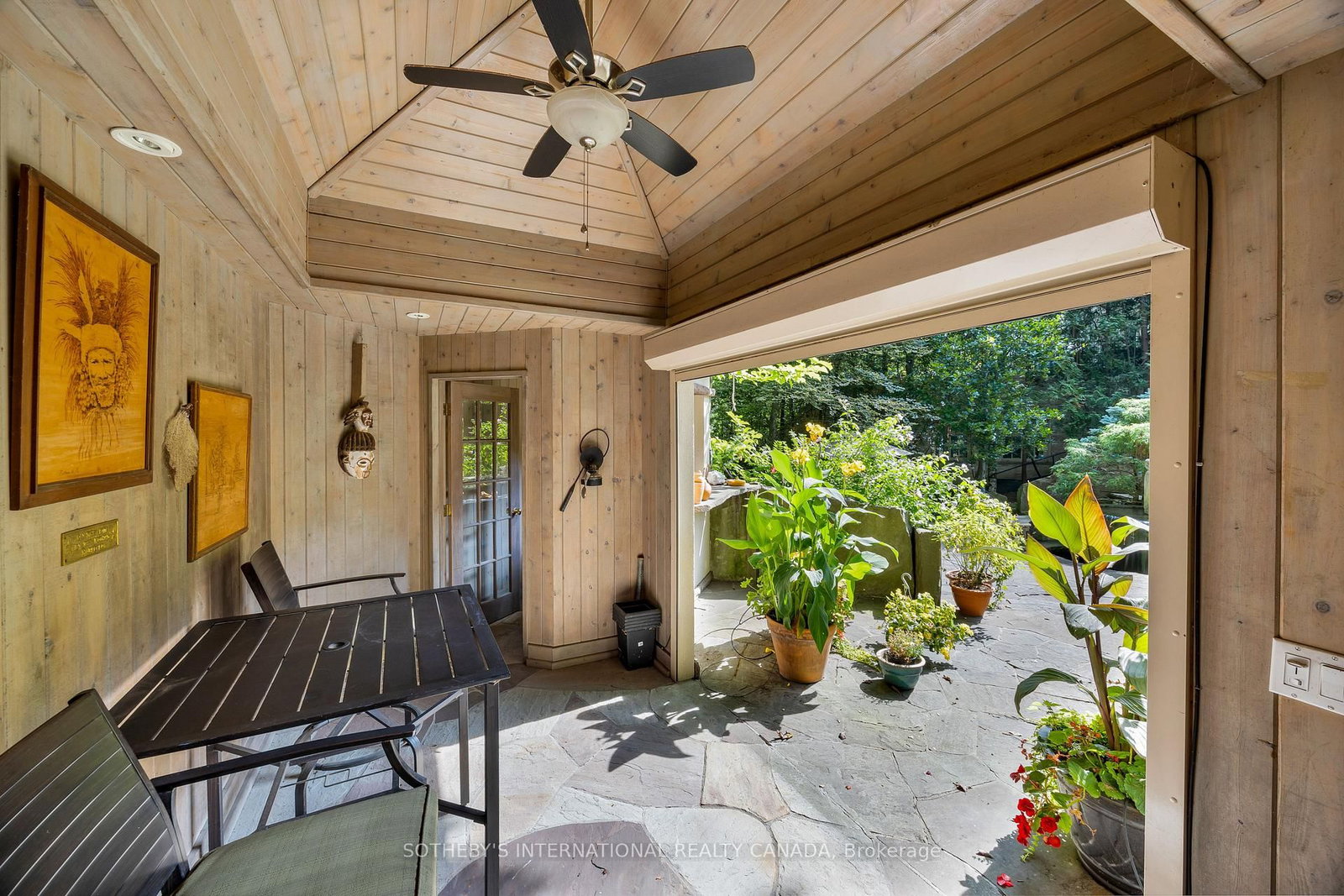 23 Edenbrook Hill • Toronto, ON photo 27