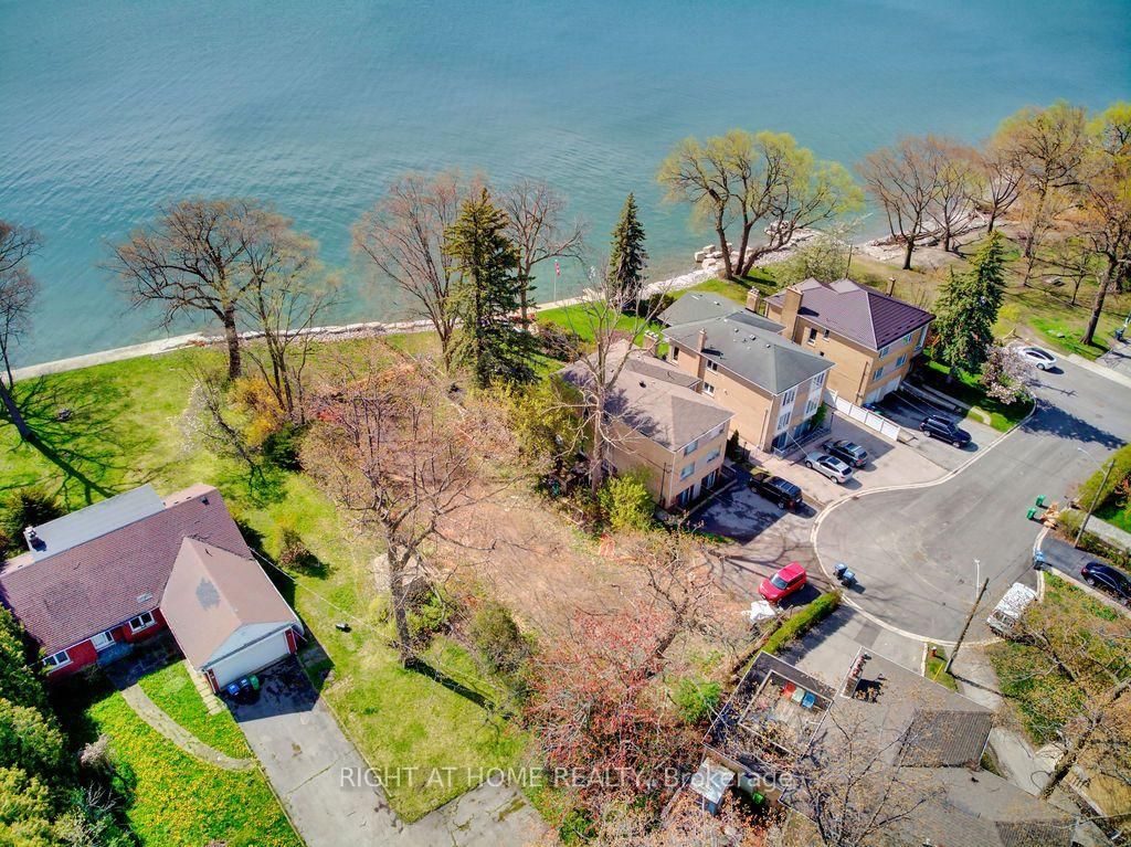 9 Carlis Place • Mississauga, ON photo 5