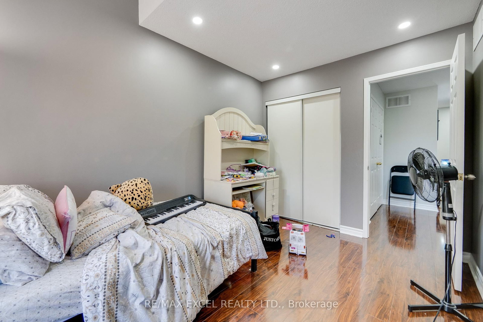 5146 Porter Street • Burlington, ON photo 32