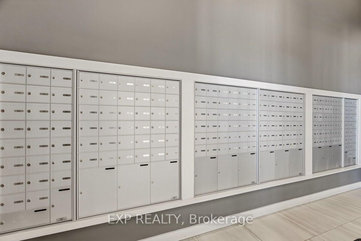 859 The Queensway • #905 • Toronto, ON photo 38