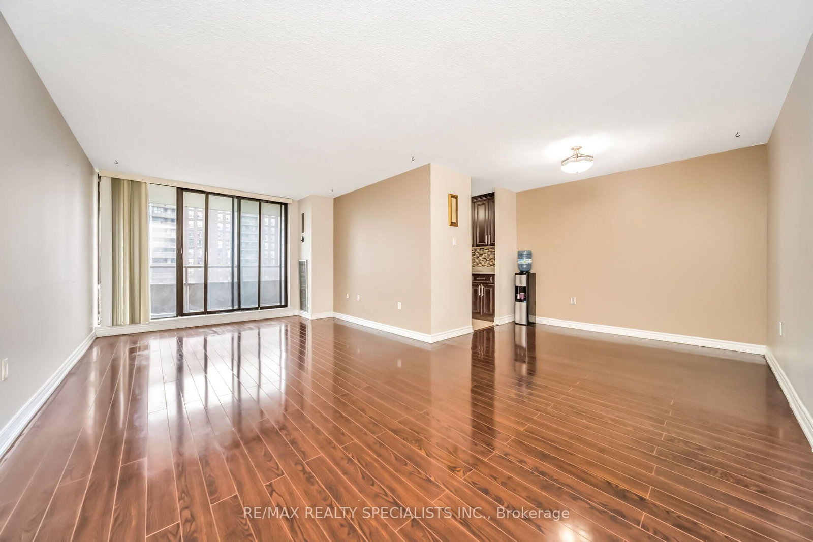 4 Kings Cross Road • #1008 • Brampton, ON photo 11